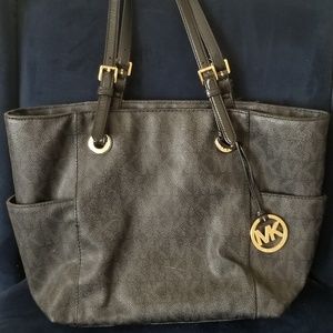 Michael Kors Women's Jet Set Signature Tote, Black